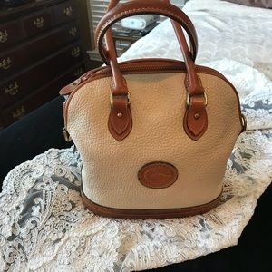 Vintage Dooney Bourke cream leather